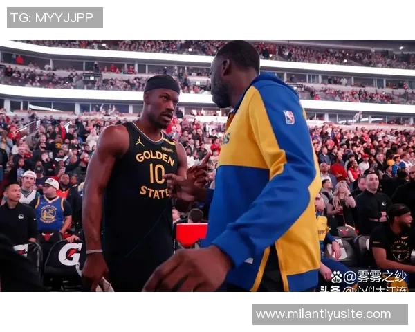 巴特勒潇洒背扣展现飞天绝技追梦直塞助攻如仙人指路